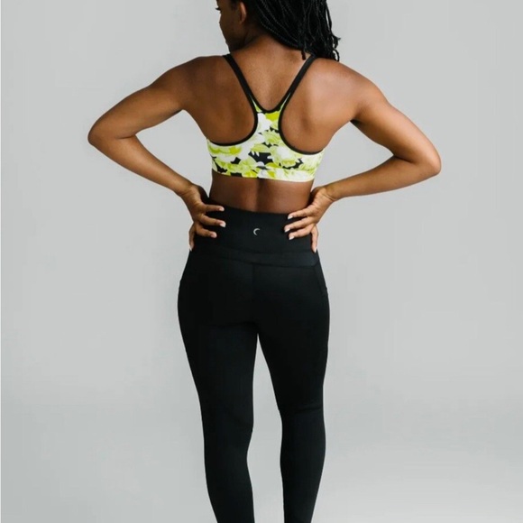 ZYIA Green Rosamunde Sports Bra NWOT, M - Picture 2 of 4